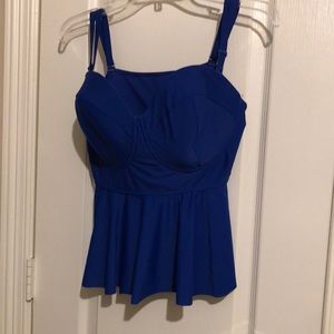FOREVER 21 + Swim Top Size 2 X